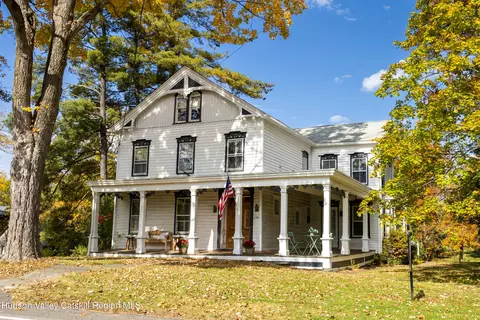 242 Main St, Germantown, NY 12526
