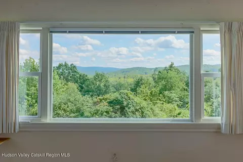 1479 New York 203, Chatham, NY 12037