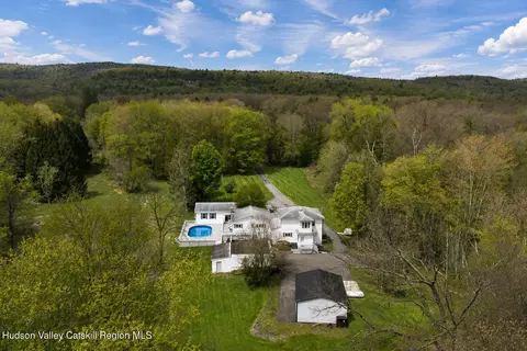 532 Springtown Rd, New Paltz, NY 12561