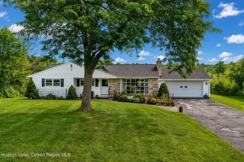 8250 State Route 32, Cairo, NY 12413