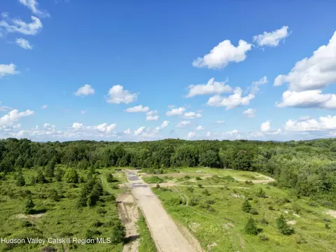 View/Area - 17 Lindsey Ct, Wallkill, NY 12589 photo 8 of 12