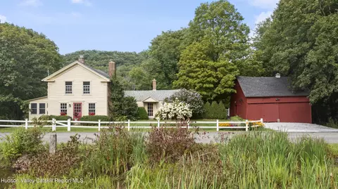 40 Beebe Pond Rd, Chatham, NY 12037