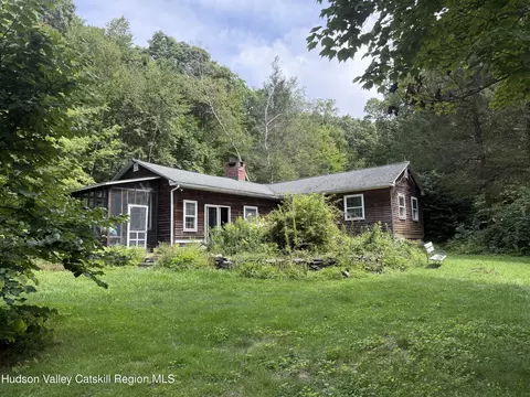 85 Bella Vista Rd, Amenia, NY 12501