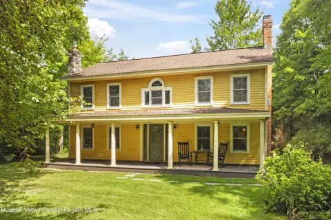 5 Link Rd, Ghent, NY 12075