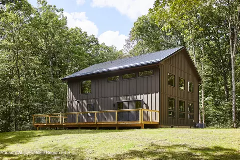 3 Brook Dr, Narrowsburg, NY 12764