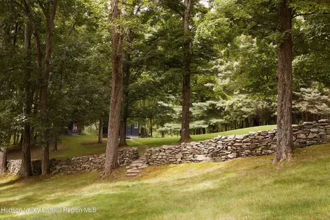 234 E Fallkill Rd, Hyde Park, NY 12538 photo 3