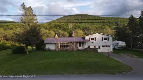 2000 County Road 41, Roxbury, NY 12474