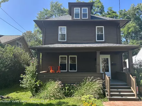 21 Manor Pl, Kingston, NY 12401