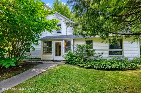 4314 Us 209, Stone Ridge, NY 12484