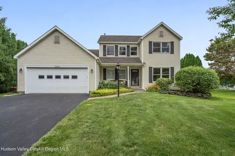 4204 Bostonian Dr, Guilderland, NY 12084