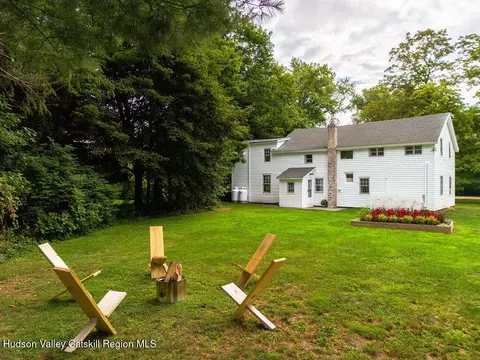 Exterior - 40 Broad St, Kinderhook, NY 12106 photo 5 of 5