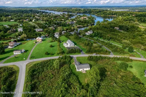 3118 Sleepy Hollow Rd, Athens, NY 12015