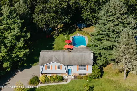 7 Tina Dr, Highland, NY 12528