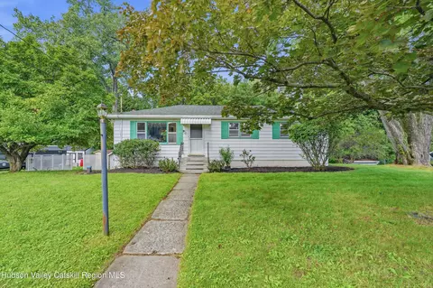 529 Lakeview Ter, Kingston, NY 12401