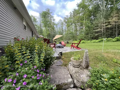 Exterior - 9 Pine Kill Ln, Windham, NY 12496 photo 5 of 11
