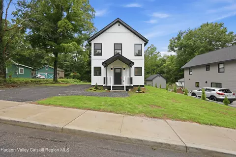 183 Center St, Ellenville, NY 12428
