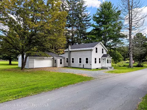 57 Mill Rd, New Lebanon, NY 12125