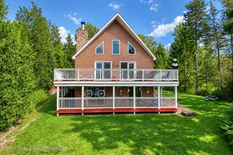 1467 Sleepy Hollow Rd, Coxsackie, NY 12051