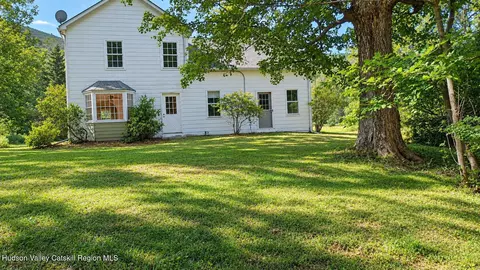 170 Spruceton Rd, West Kill, NY 12492