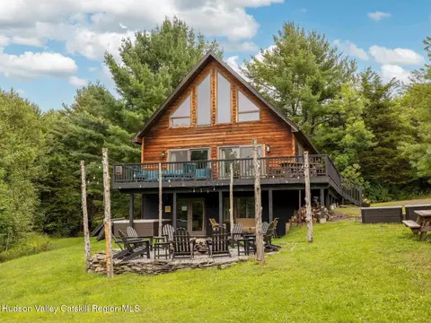 93 Alpine View Rd, Prattsville, NY 12468