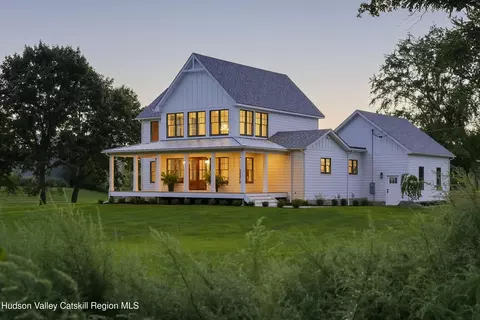 134 Costa Rd, Highland, NY 12528