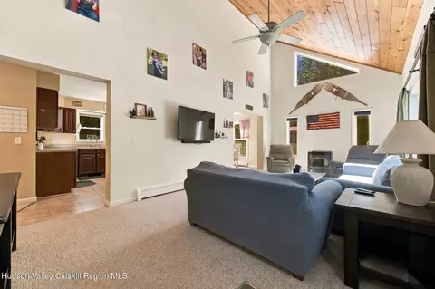 Entry Way - 696 Old Rd, Windham, NY 12496 photo 1 of 4