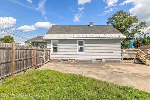 Exterior - 2206 William St, Schenectady, NY 12306 photo 12 of 13