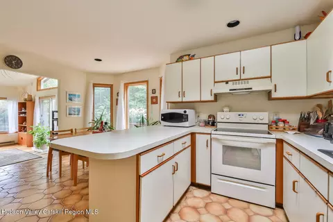 Kitchen - 458 Begley Rd, Windham, NY 12496 photo 6 of 6