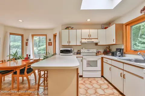 Kitchen - 458 Begley Rd, Windham, NY 12496 photo 4 of 6