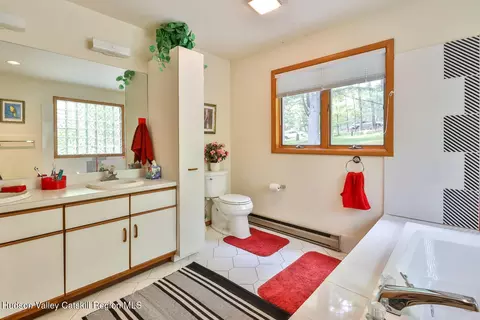 Bath - 458 Begley Rd, Windham, NY 12496 photo 2 of 7