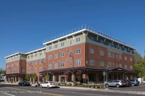 87 N Chestnut St #103, New Paltz, NY 12561