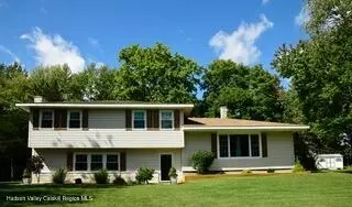 313 Pine Cir, Ghent, NY 12075