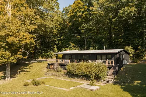 54 Runge Rd, Shokan, NY 12481