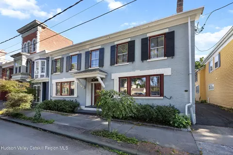 72-74 Main St, Kingston, NY 12401