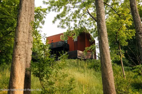 402 Washington St, Hudson, NY 12534