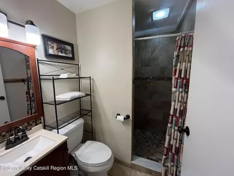 Bath - 70 Highlands Dr #E-6, Hunter, NY 12442 photo 1 of 2