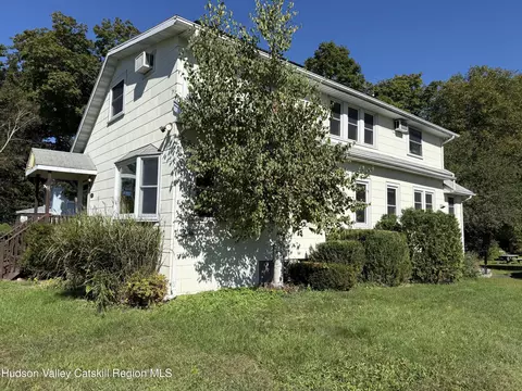 1632 Old Kings Hwy, Saugerties, NY 12477