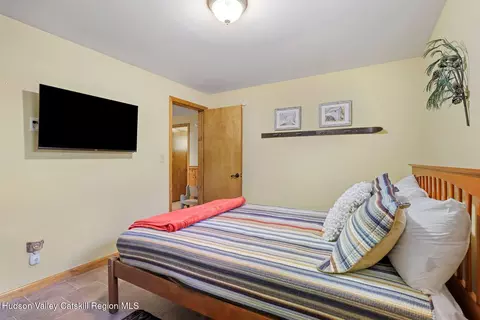 Bedroom - 8 Pony Rd, Ashland, NY 12407 photo 8 of 10