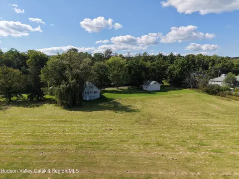12474 Us 9w, Hannacroix, NY 12087