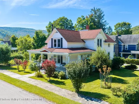 51 W End St, Margaretville, NY 12455