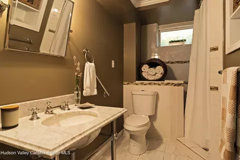 Bath - 50 Hoefer Rd, Red Hook, NY 12571 photo 3 of 3
