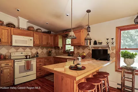 Kitchen - 50 Hoefer Rd, Red Hook, NY 12571 photo 1 of 2