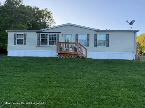 63 Deer Haven Ln, Gardiner, NY 12525