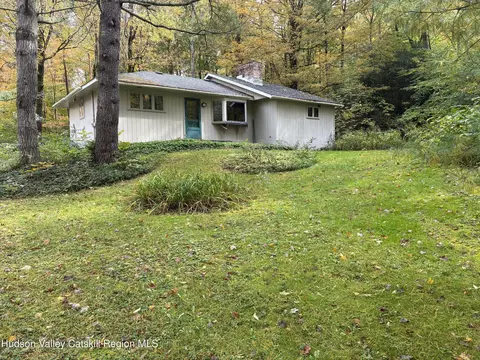 11768 New York 22, Austerlitz, NY 12017