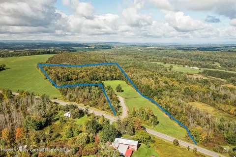 1118 Corbin Hill Rd, Sprakers, NY 12166