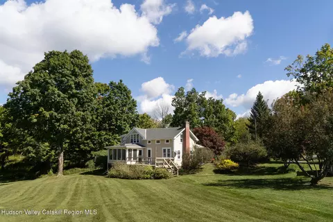 377 County Road 15, Elizaville, NY 12523
