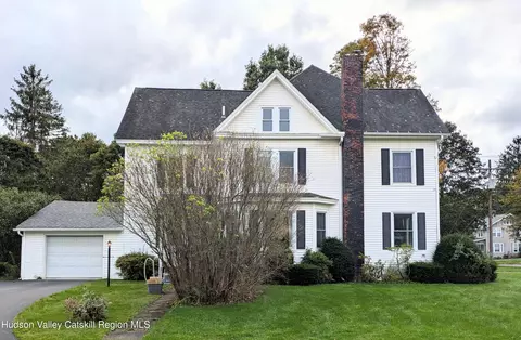 17 W End Ave, Stamford, NY 12167