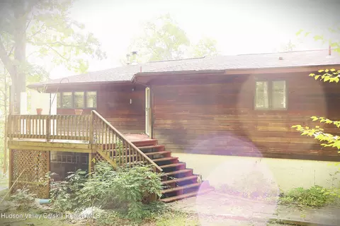 12 Mountain Valley Rd, Boiceville, NY 12412
