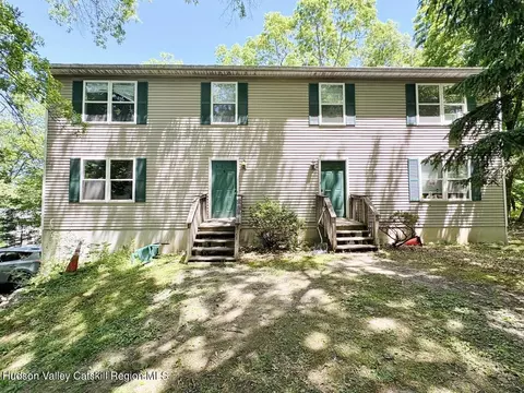 2 Slate St # -4, New Paltz, NY 12561
