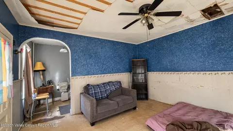 Entry Way - 74 Summit Ave, Catskill, NY 12414 photo 6 of 10